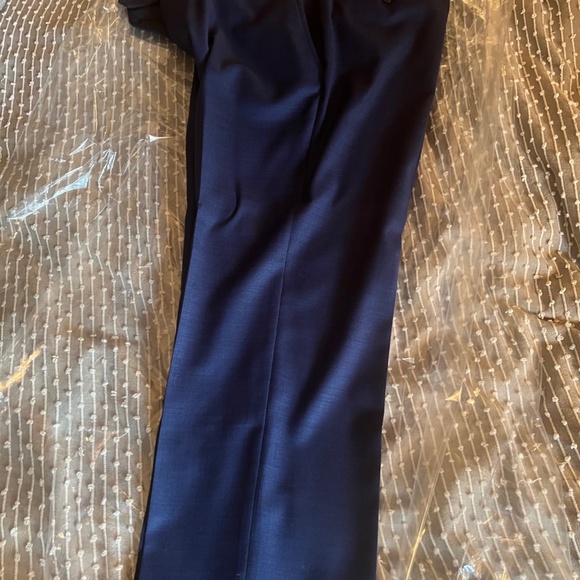 Men’s Blue Tommy Hilfiger Suit - Picture 10 of 10